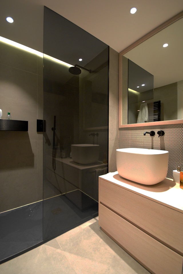 Ανακαίνιση μπάνιου που βελτιώνει την αξία του σπιτιού σας